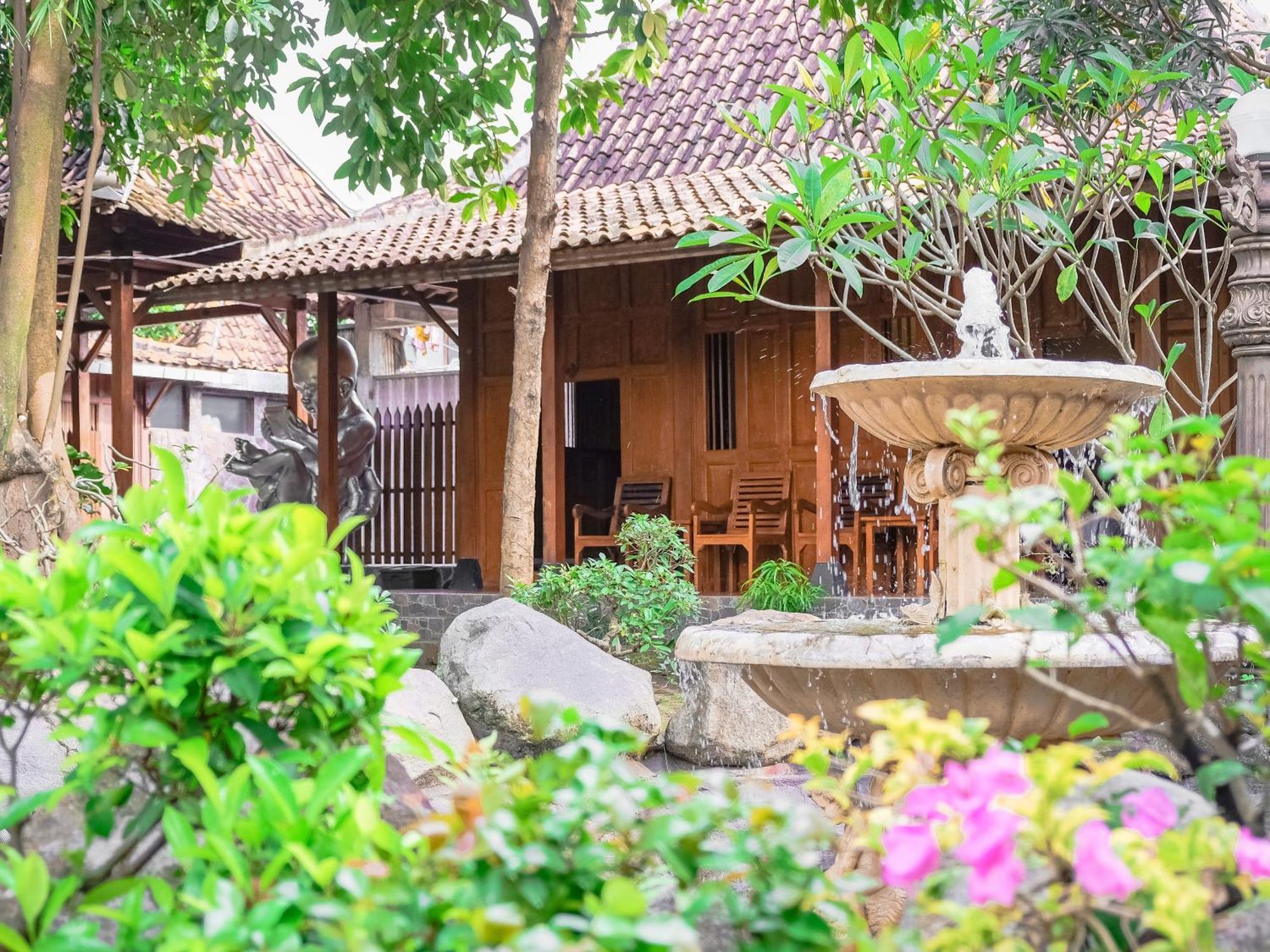 Pendhapa Art Space - Pas Limasan Homestay Prawirotaman Εξωτερικό φωτογραφία